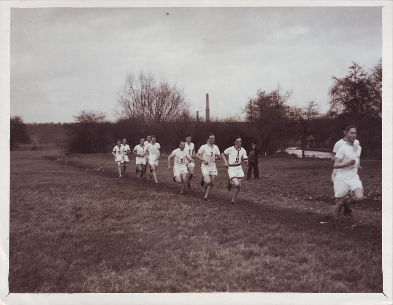 1929 varsityxc nearstart 14dec29