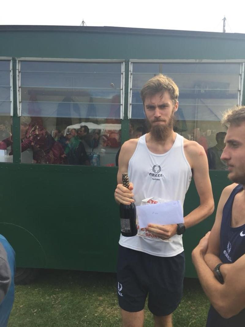 Aidan Smith winning Simonside Fell Race